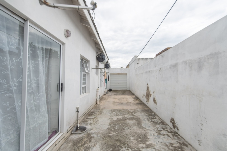 6 Bedroom Property for Sale in Newton Park Eastern Cape